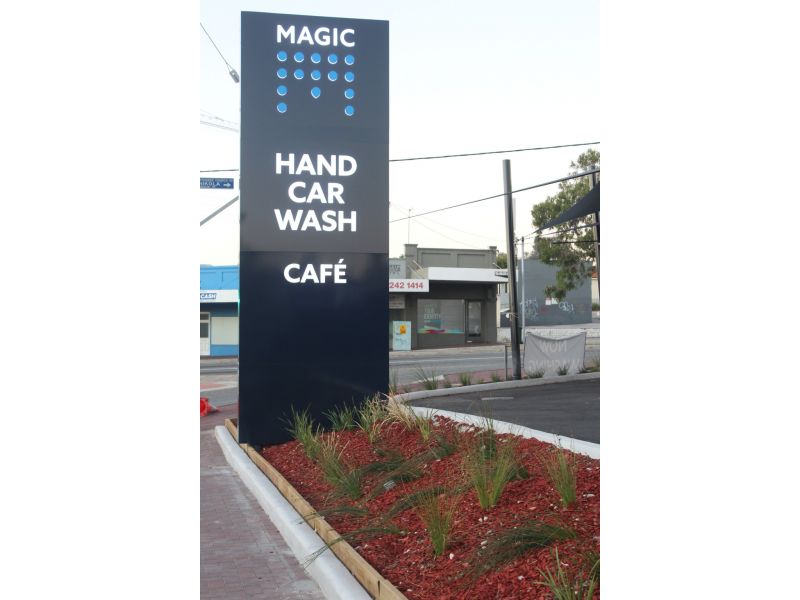 Magic hand LED pylon sign 6 x 2m 3 1