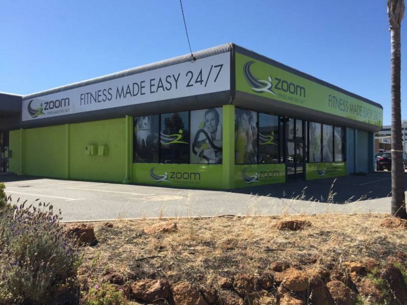 Shop front Zoom Fitness 1